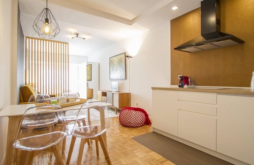 Atocha Apartment | Puerta de Atocha - Cozy Studio