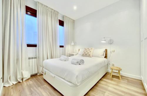 Las Acacias Apartment | Puerta de Toledo VII - Apartamento de 2 dormitorios con Balcón
