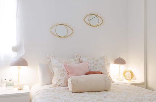Capuchinos Apartment | Puerta del centro, nice apartment in the downtown district
