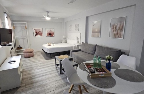 Santiago Apartment | Puertas de la Catedral