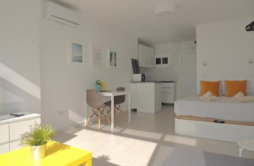 Benalmadena Costa Apartment | Puertosol Studio 102 Beach Playa - Sea Views Vistas Mar
