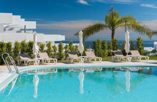 Puerto de la Duquesa Apartment | Pure South 2441 Sea View