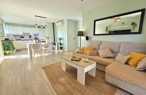 El Palmar Ski Chalet | Quiet house directly on El Palmar beach - private path to the sea