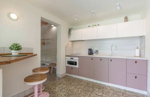 Puebla de Don Fadrique Apartment | Raízes 22 - 6 Apartment with Shared Pool, Wi-Fi, and Air Conditioning