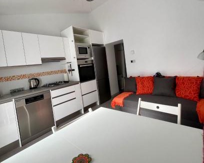 Locaiba Apartment | Rambla Retreats Apart Naranja in beautiful location with shared pool & hot tub