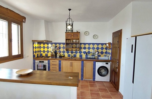 El Gastor Cottage | Relax en El Paraiso de Nitram y su Piscina de Agua Salada a los Pies del Algarin