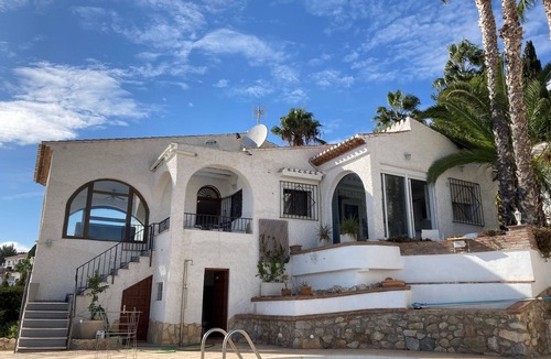 Salobrena Villa | Relax & enjoy the beautiful seaviews! Villa with private pool. Walk 2 the beach.