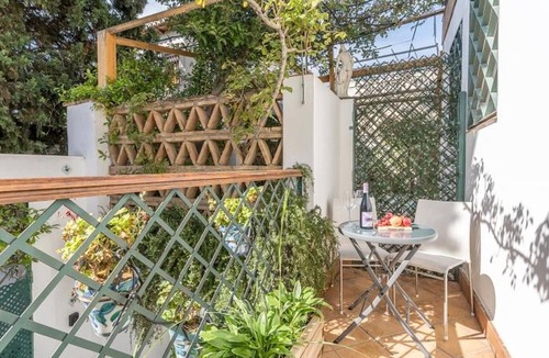 Beiro Apartment | Relaxing house in Granada with seasonal pool