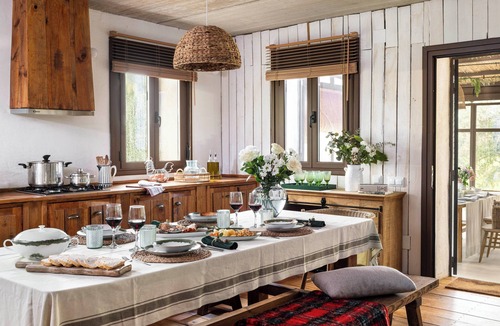 Cervera de los Montes House | Renovated house with pool on a private in Toledo. Views of the Sierra de Gredos.