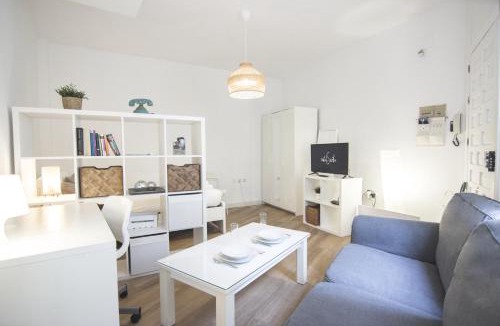 Feria Apartment | RentalSevilla Santa Rufina
