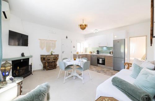 Cartama House | Riad Paraíso en plena naturaleza con piscina privada en Málaga