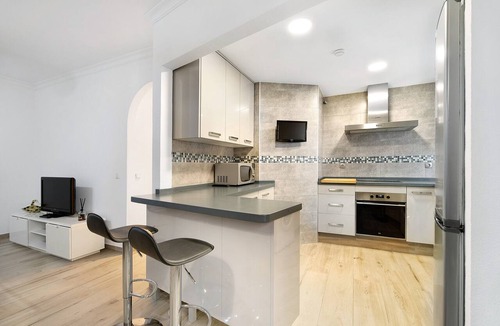 El Puerto de Santa Maria Apartment | 'Ribera Del Marisco' Apartment with Air Conditioning