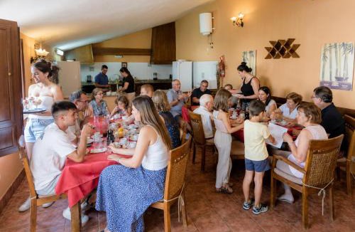 Rivero de Posadas House | Rivero Rural Casa Rural para Grupos y Familias en Córdoba