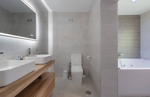 Carratraca Bed & Breakfast | Rocio Double Room with Whirlpool Bath