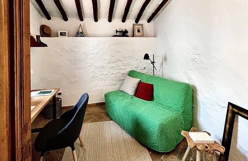 Riogordo House | Romantic finca, dream location with views of mountains and sea, small spa pool new!