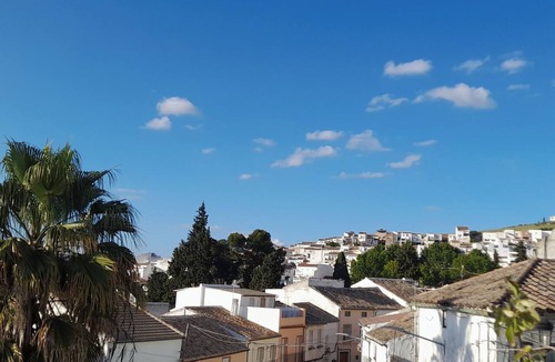 Rute House | Roof Terrace - Pet - WiFi - Parking - Sleeps 4