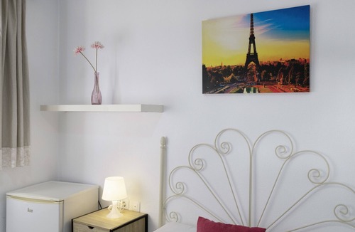 Barrio Nuevo Apartment | Room '112' with Wi-Fi and Air Conditioning