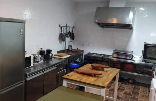 Villarrubia de Santiago Apartment | Room 2 with Garden and Balcony - El Sueño De Lucrecia, Toledo
