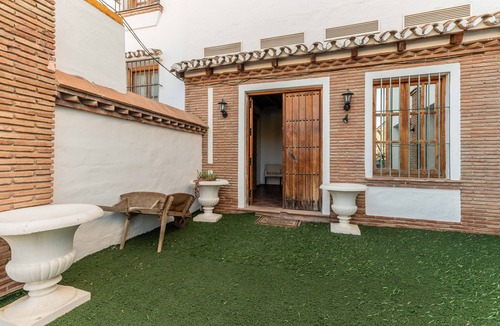 Guaro Apartment | Room 'Habitación 8' with Shared Terrace, Wi-Fi and Air Conditioning