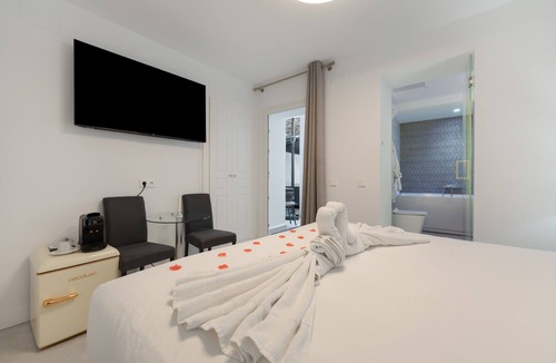 Carratraca Bed & Breakfast | Room Sofia Spa – Private Hot Jacuzzi