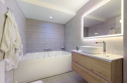 Carratraca Bed & Breakfast | Room Sofia Spa – Private Hot Jacuzzi