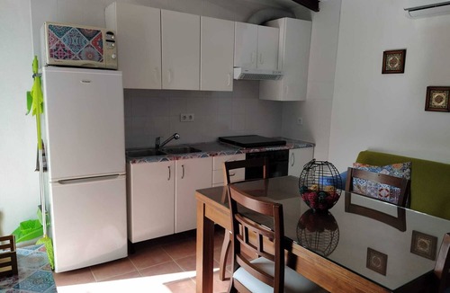 Aznalcazar Apartment | Rural apartment with garden, barbecue and private swimming pool.