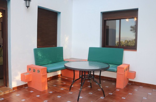 Ardales Apartment | Rural Apartments overlooking the Lake