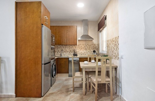 Conil de la Frontera House | Rural Holiday Home 'El Chorrillo' with Private Pool, Wi-Fi and Air Conditioning