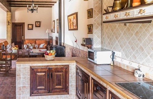 La Lantejuela House | Rural Holiday Home 'Villa Lucrecia' with Pool & Wi-Fi