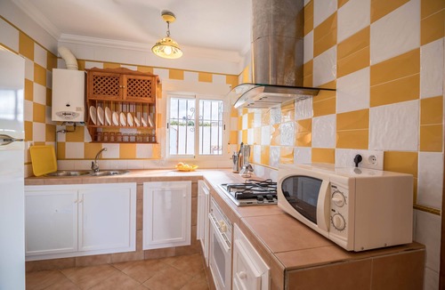 Conil de la Frontera House | Rural Home "La Ermita" with Pool, Terrace, Wi-Fi & Air Conditioning