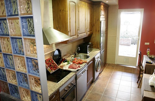 Jarilla Cottage | Rural house and 2 rural apartments with swimming pool, solarium, barbecue TR-CC-00313