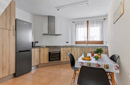 Soto de las Duenas House | Rural House 'El Cuélebre' with Mountain Views, Pool and Barbecue