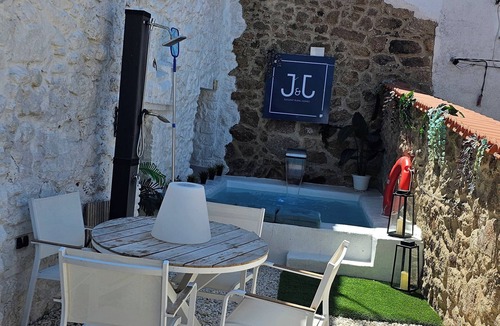 Montanchez Cottage | Rural House El Edén with Swimming Pool and Hydromassage Shower in Barrio Judío de Montánchez