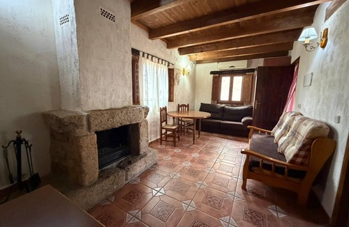 Ossa de Montiel Cottage | Rural House in Lagunas de Ruidera - Dulcinea-Pool-Barbecue-Swimming Pool-Jacuzzi-Pets