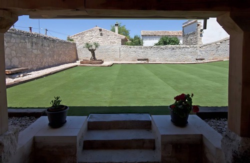 Vizmalo House | Rural House 'La Casa Vieja De Vizmalo' with Mountain Views, Private Terrace & Wi-Fi