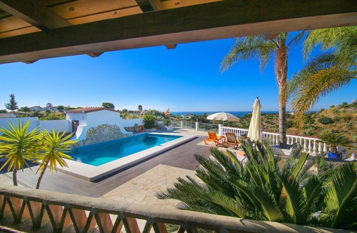 Almayate Bajo Cottage | Rural house with private pool and views in La Costa del Sol 1.5km from the beach