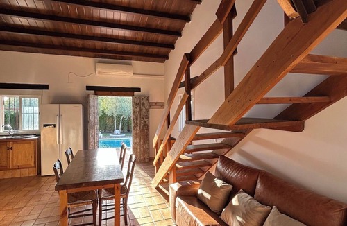 Arahal Cottage | Rural paradise amidst olive trees and unique sunsets