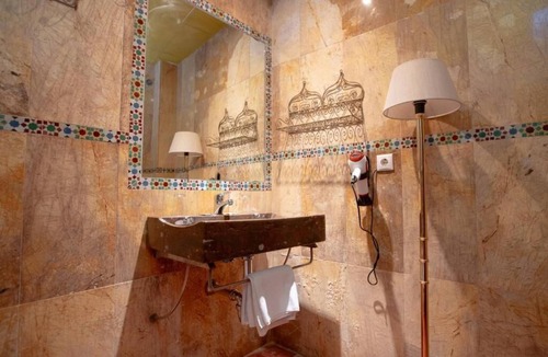 San Francisco-Ribera House | Safestay Cordoba Mezquita Catedral