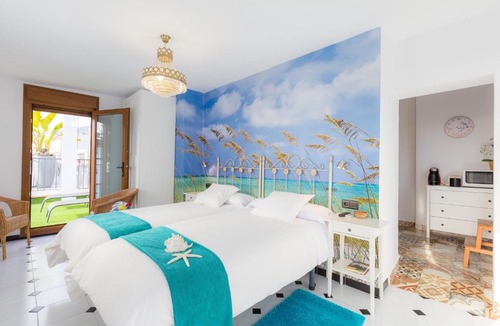 Competa Bed & Breakfast | Salamandra Plaza