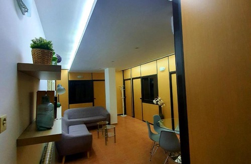 Casas Baratas Apartment | San Jorge, Parking Privado Gratis
