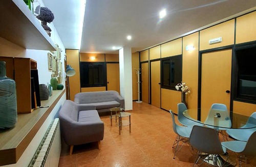 Casas Baratas Apartment | San Jorge, Parking Privado Gratis