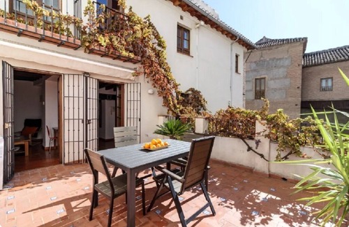 Albaicin Apartment | San José apt 1B con Terraza - Edificio Protegido en el Albaicin, muy Céntrico