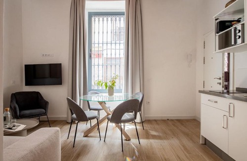San Lorenzo Apartment | Santa Ana 18 Suite Apartments
