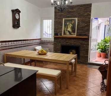 Archidona House | Santo Domingo Rural - Andalusian spacious house with private parking in town
