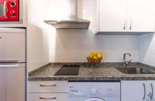 Cruz de Humilladero Apartment | Savanna Center Apartment Living4malaga