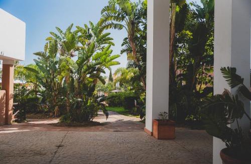 Castillo de Sabinillas Apartment | Sea view apartment with great terrace and 4 pools - Duquesa Suites 430