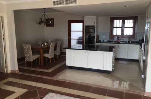 Benahavis House | Sea views and tranquility. Beautiful family house in the Andalucian mountains
