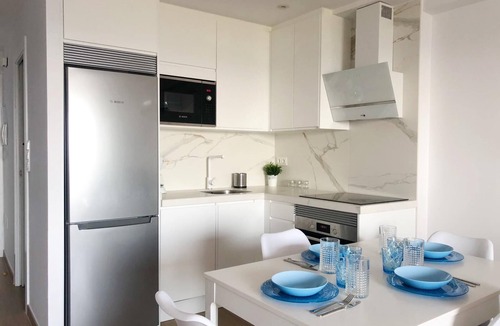 Velilla-Taramay Apartment | Sea Views First line