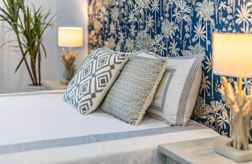 Sotogrande Apartment | Seaside Azure Oasis II, Paseo del Mar 2BR+Parking