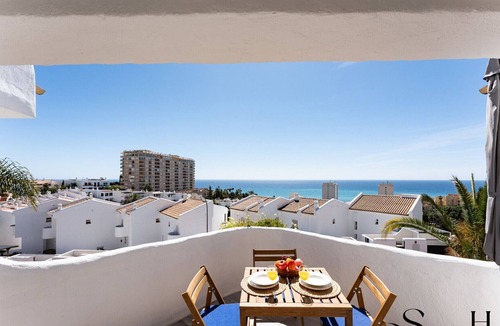 Torrequebrada Ski Chalet | Seaview/3BED/Sauna/Pool/Parking REF033